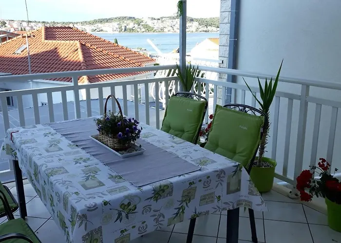 Ljube Apartamento Trogir