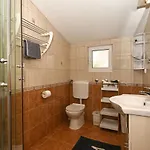 Ljube Apartman *