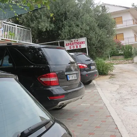 아파트 Ljube *
